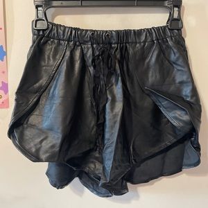 Frankie shop leather short size xs
